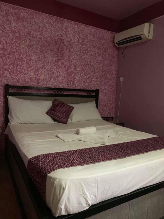 Vlv International Guest House Kololi Extérieur photo